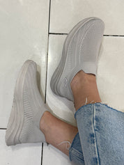 Baskets Ultra Light Taupe – L’élégance décontractée
