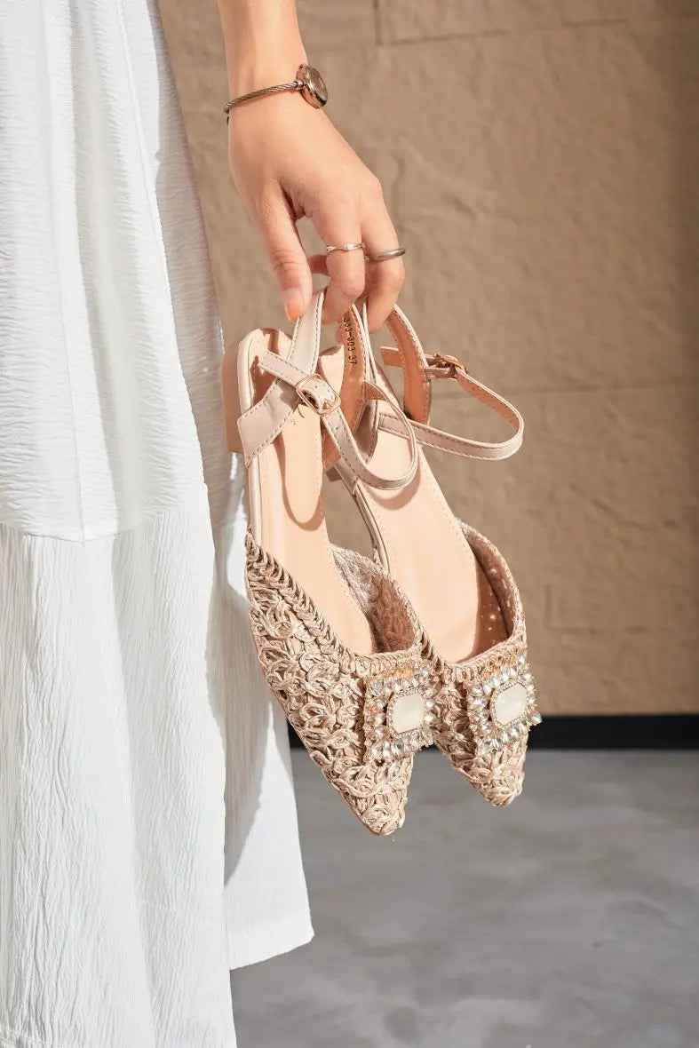 Ballerines Tressées Pointues avec Bride et Ornement – 333-303