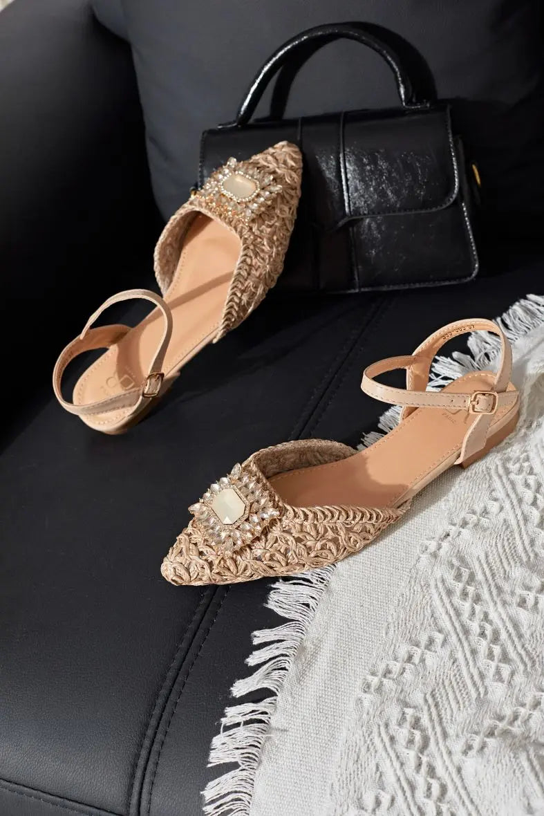 Ballerines Tressées Pointues avec Bride et Ornement – 333-303