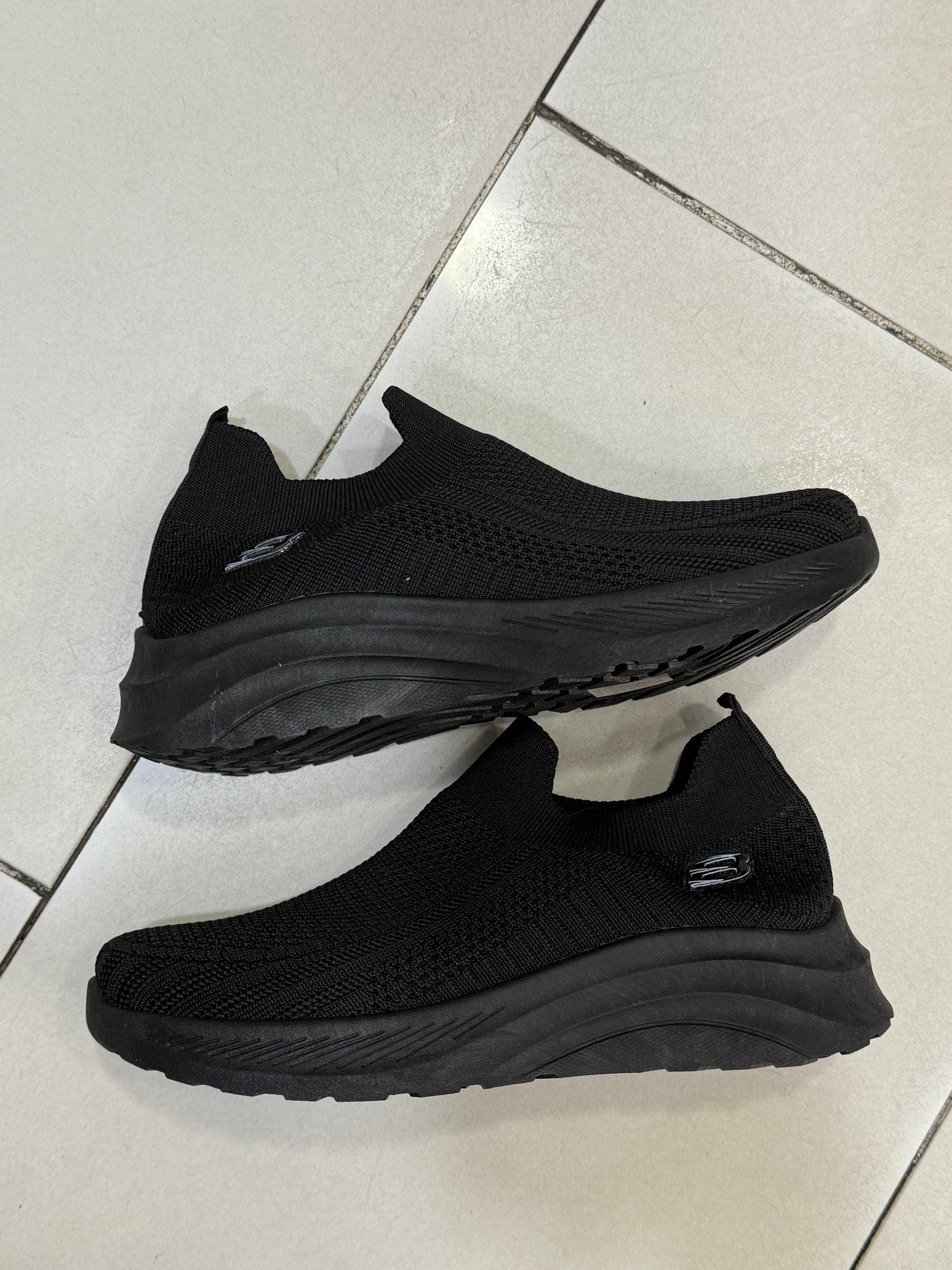 Baskets Ultra Light Black – Édition sans lacets