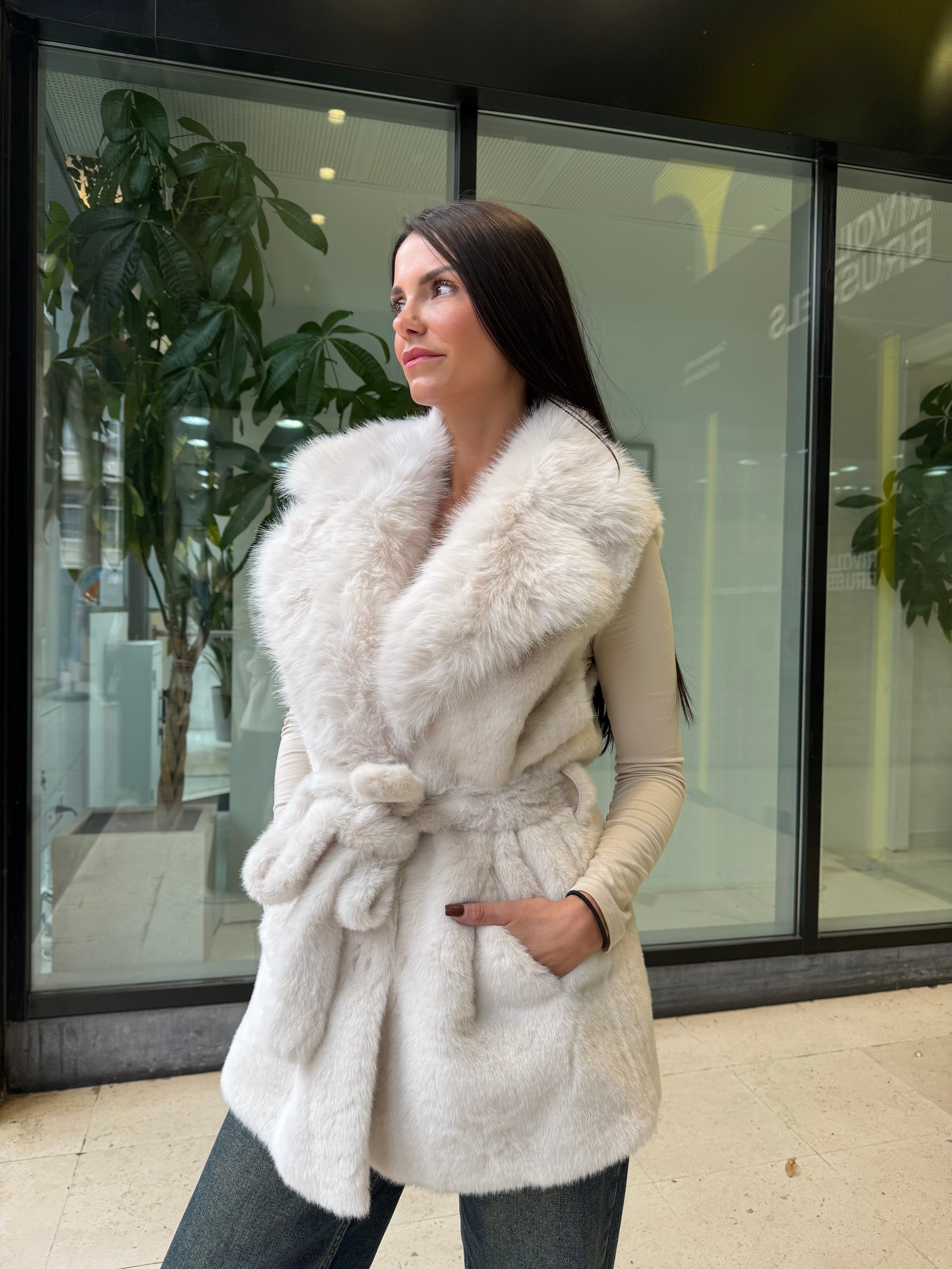 Veste sans manches fausse fourrure – Blanc Neige
