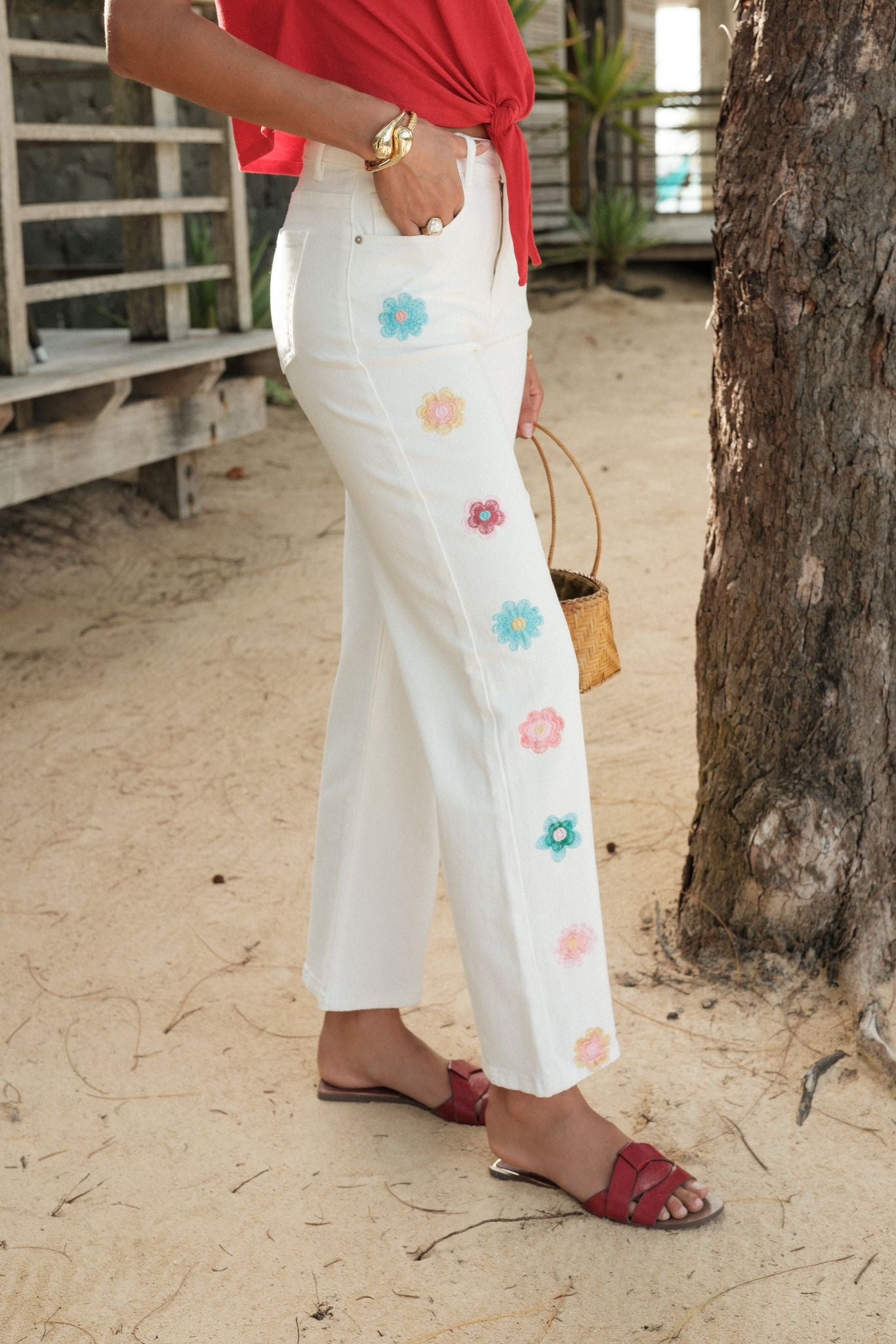 Jeans brodé fleurs - blanc