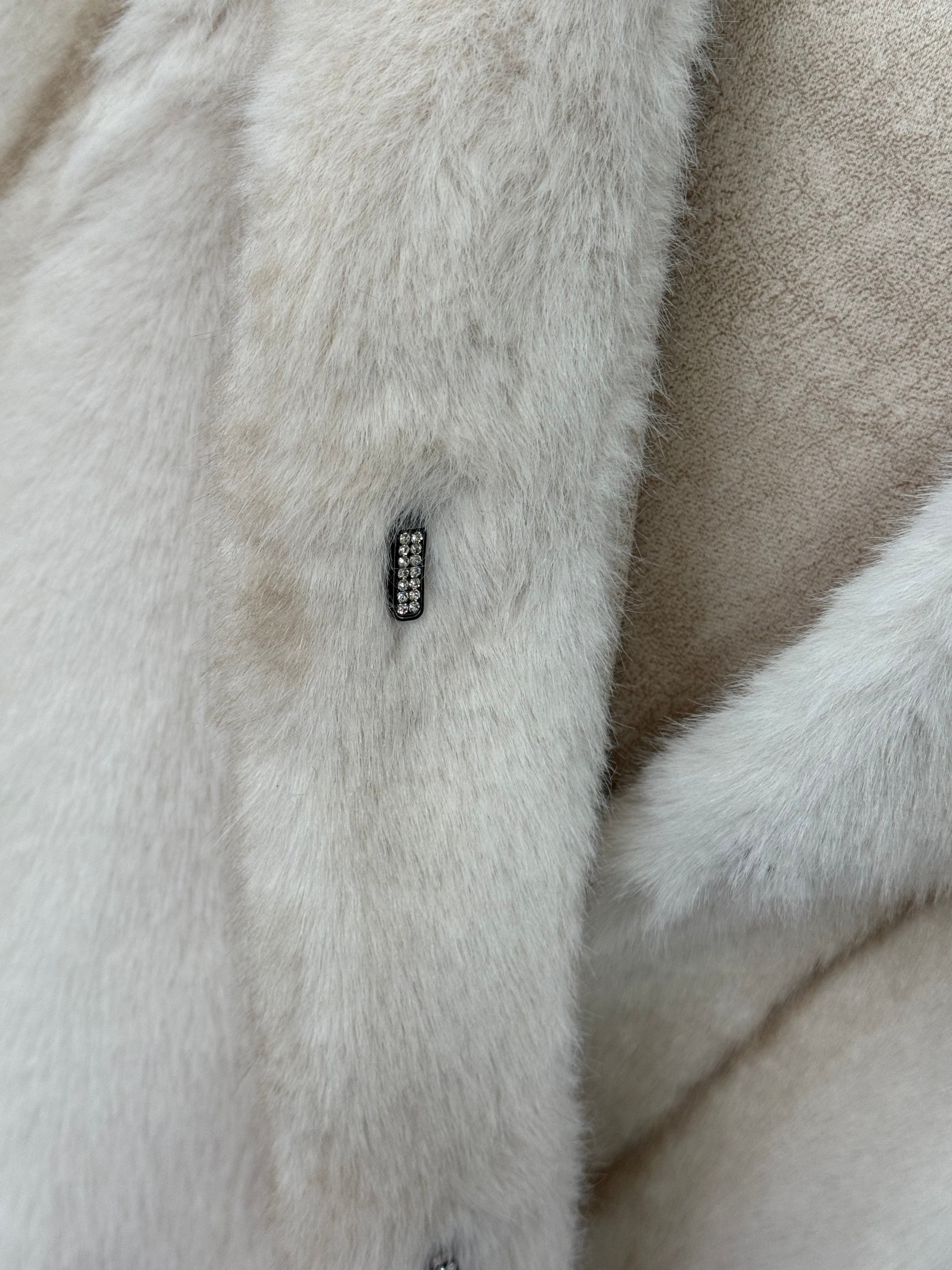Veste “Cosy Jewel” – fausse fourrure