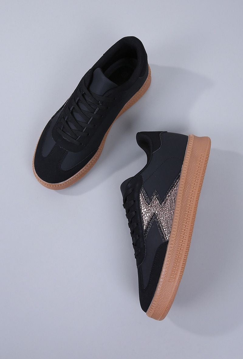 Baskets Noires avec Semelle Gomme