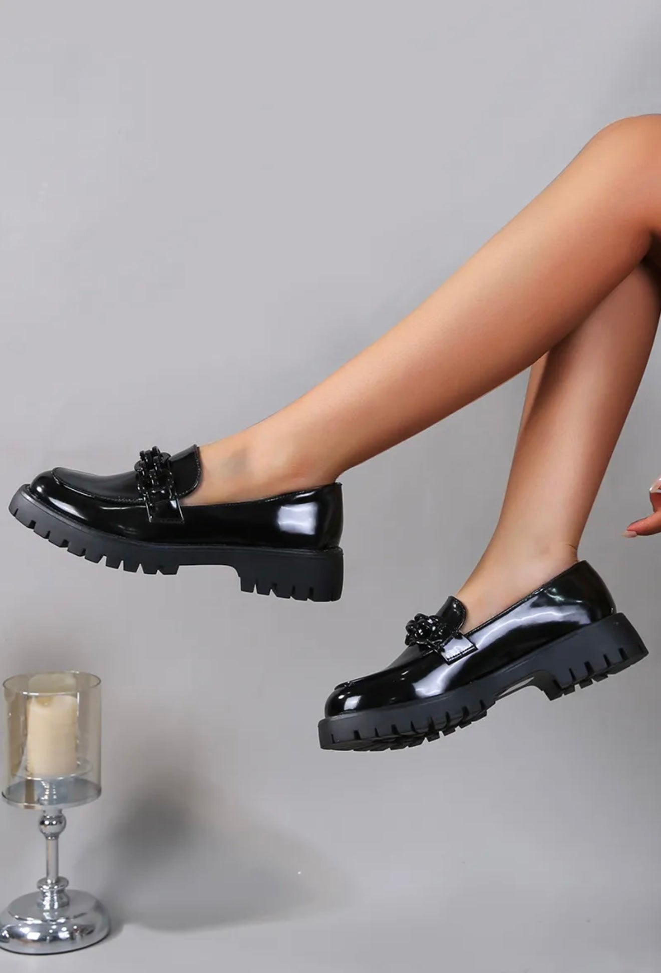Mocassins Noirs Vernis à Chaîne