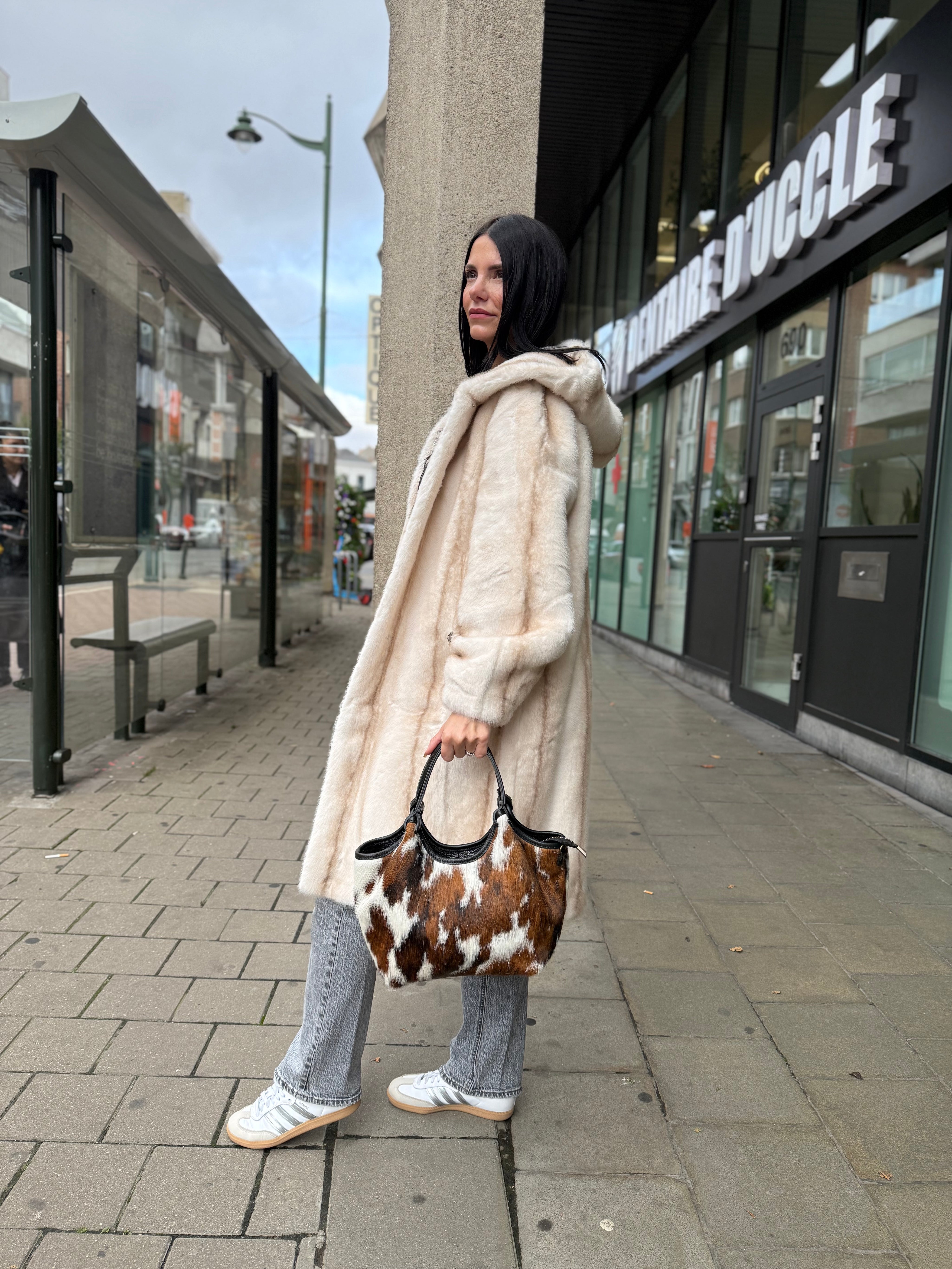 Sac “Dakota Mini” – Cuir & Véritable Fourrure de Vache