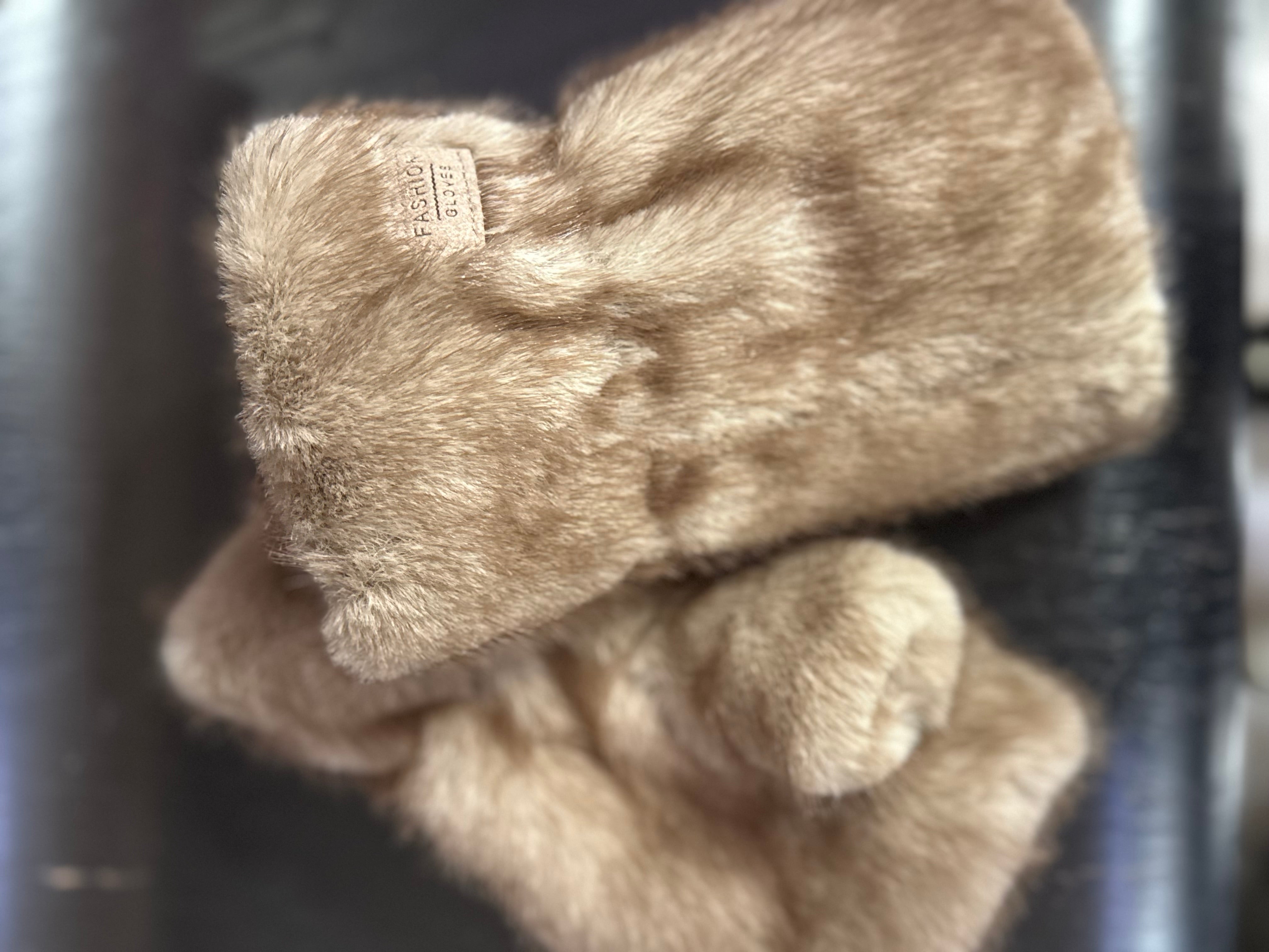 Gants fausse fourrure - taupe