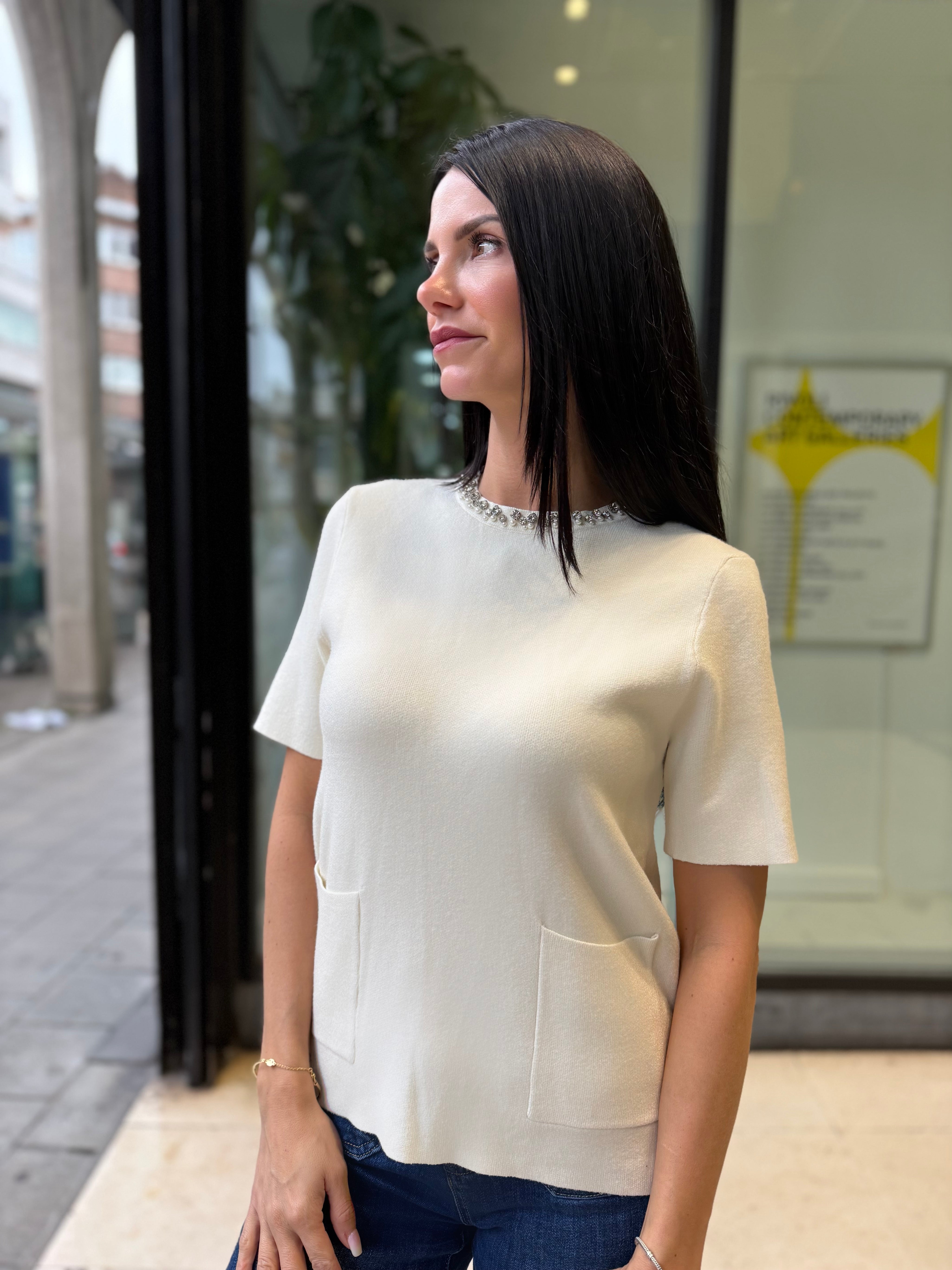 Pull “Élégance Perlée” – Écru