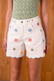 Short brodé fleurs - blanc