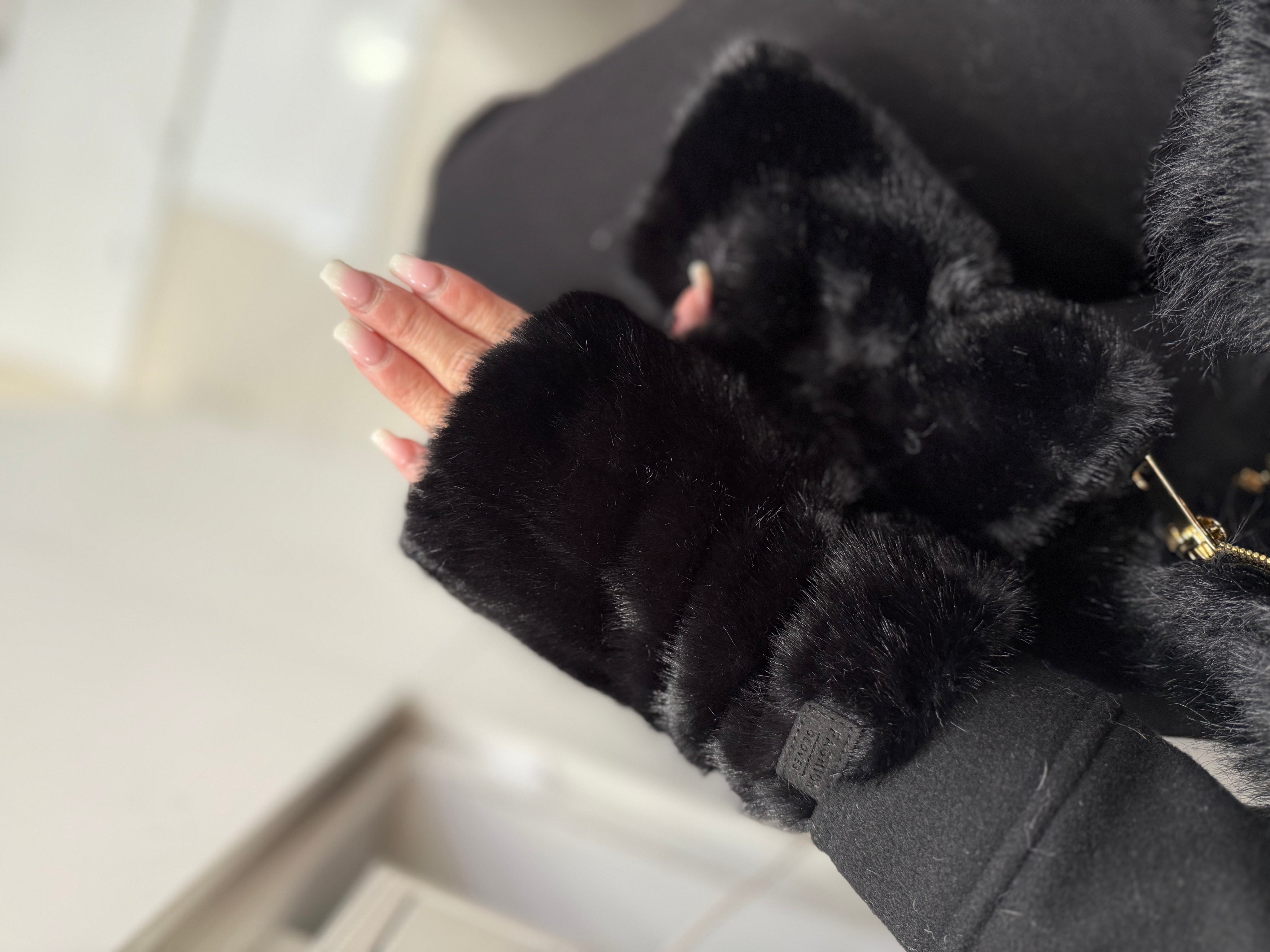 Gants fausse fourrure - noir