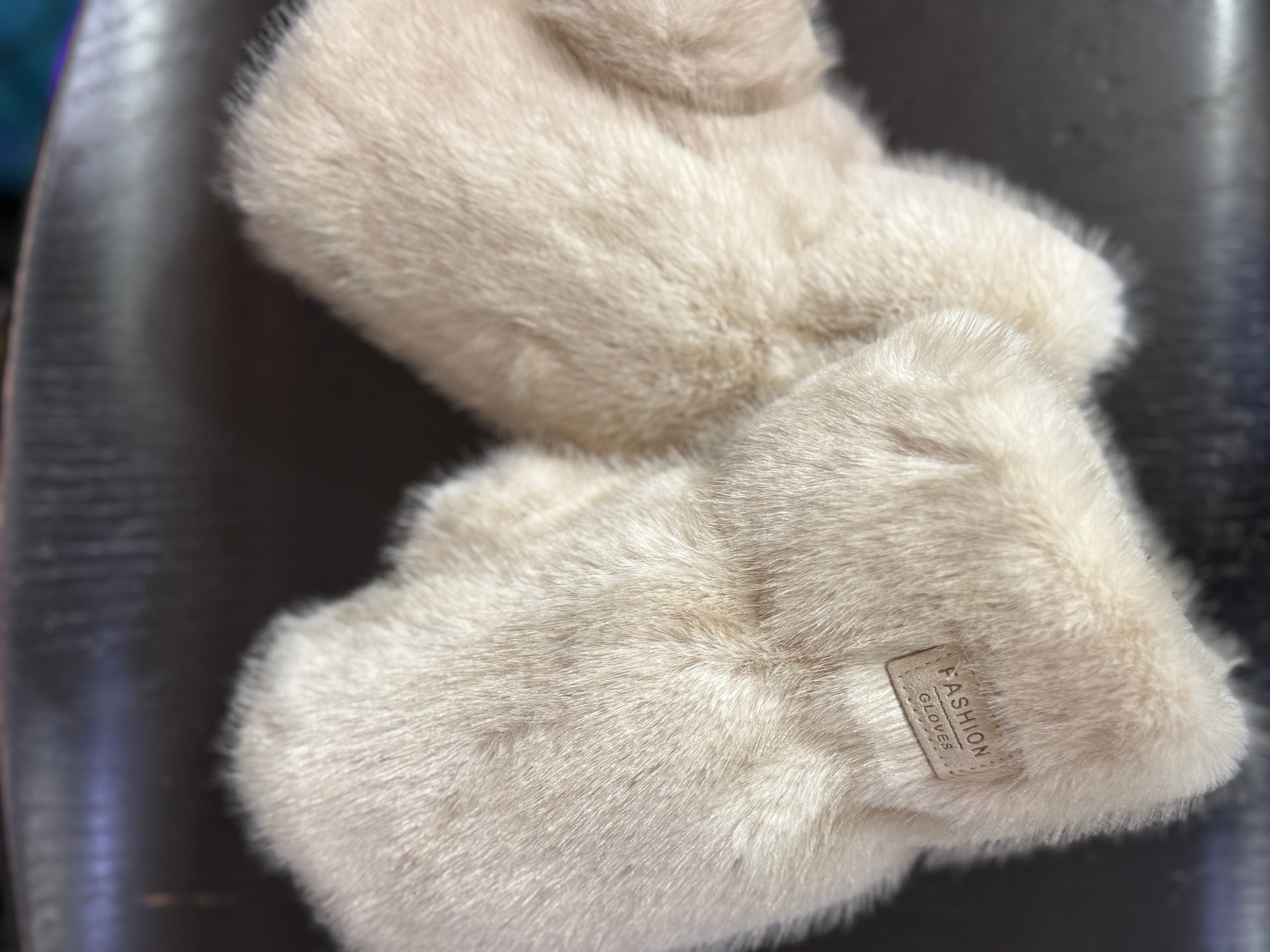 Gants - fausse fourrure beige