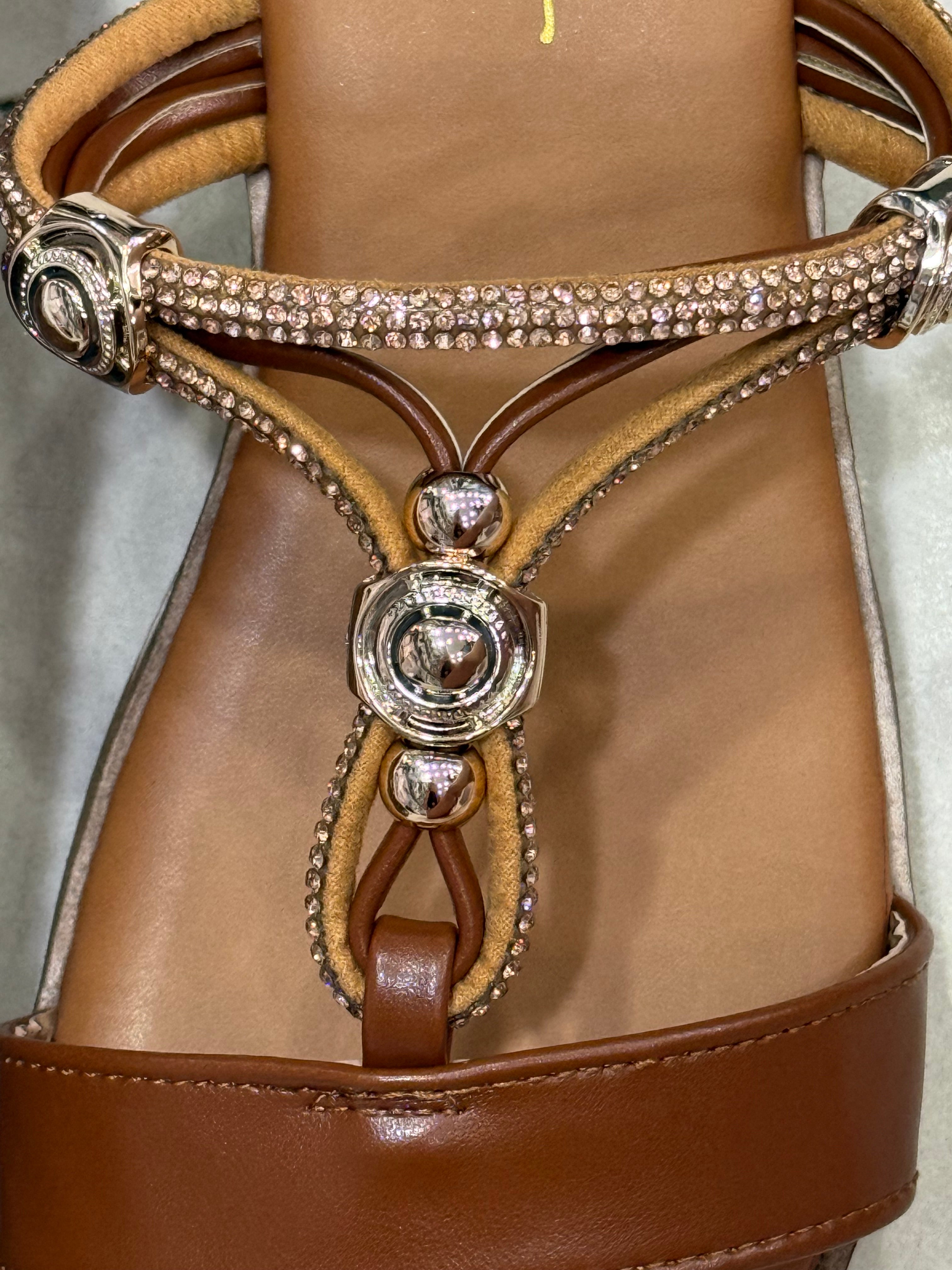 Sandale compensée « Bijou Camel » – Élégance et confort