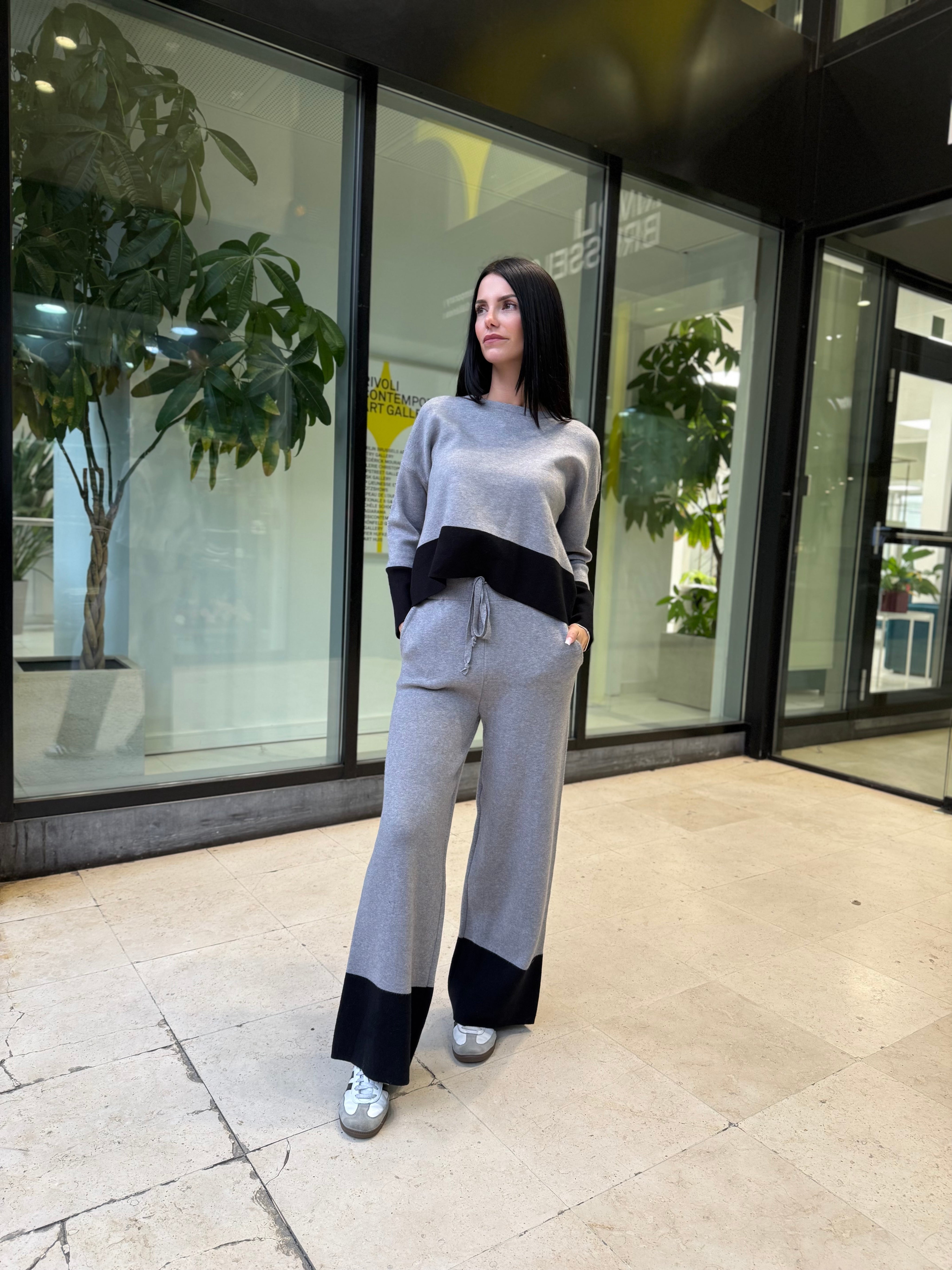 Jogging “Livia” – Gris & Noir