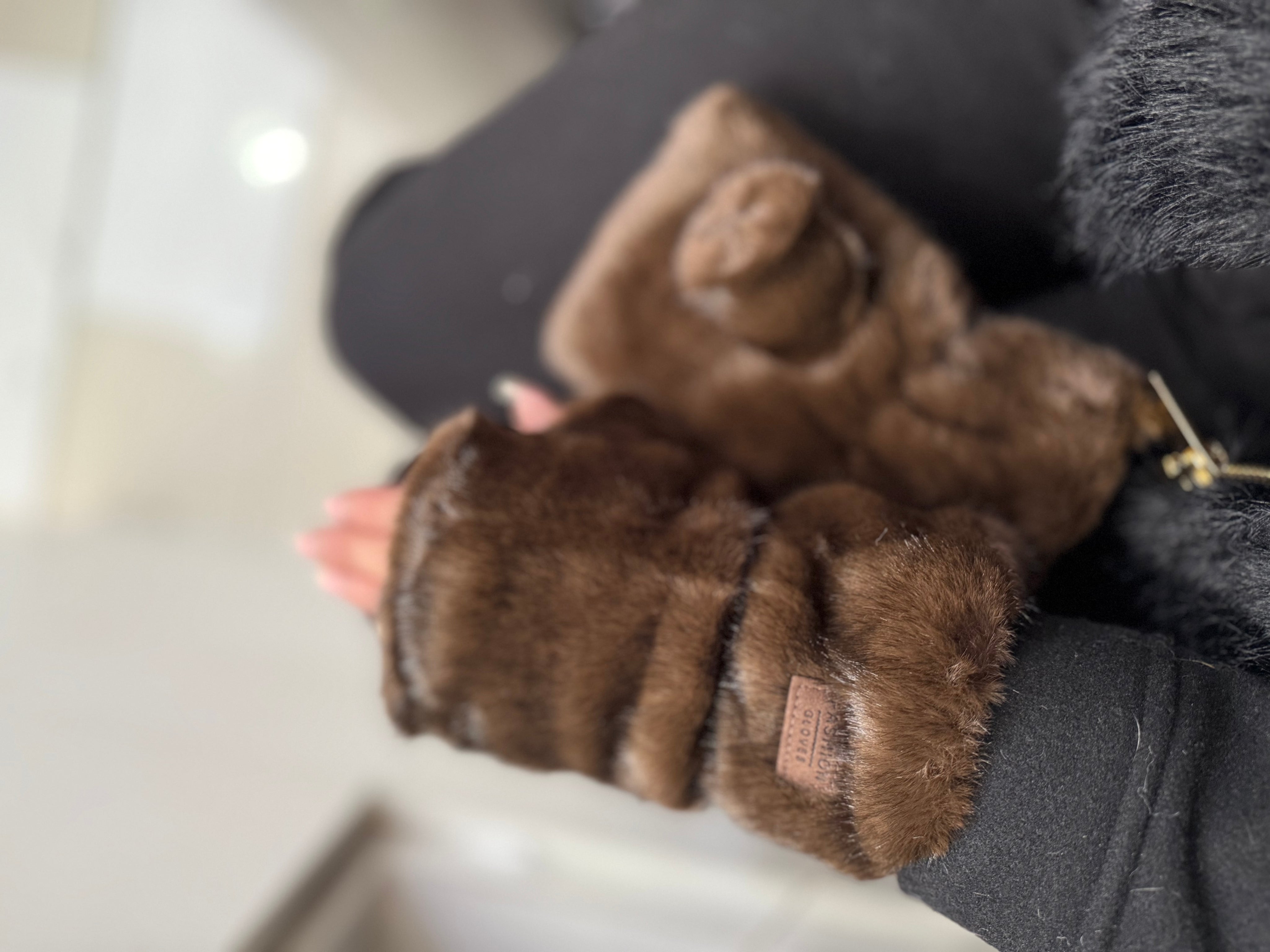 Gants fausse fourrure - chocolat