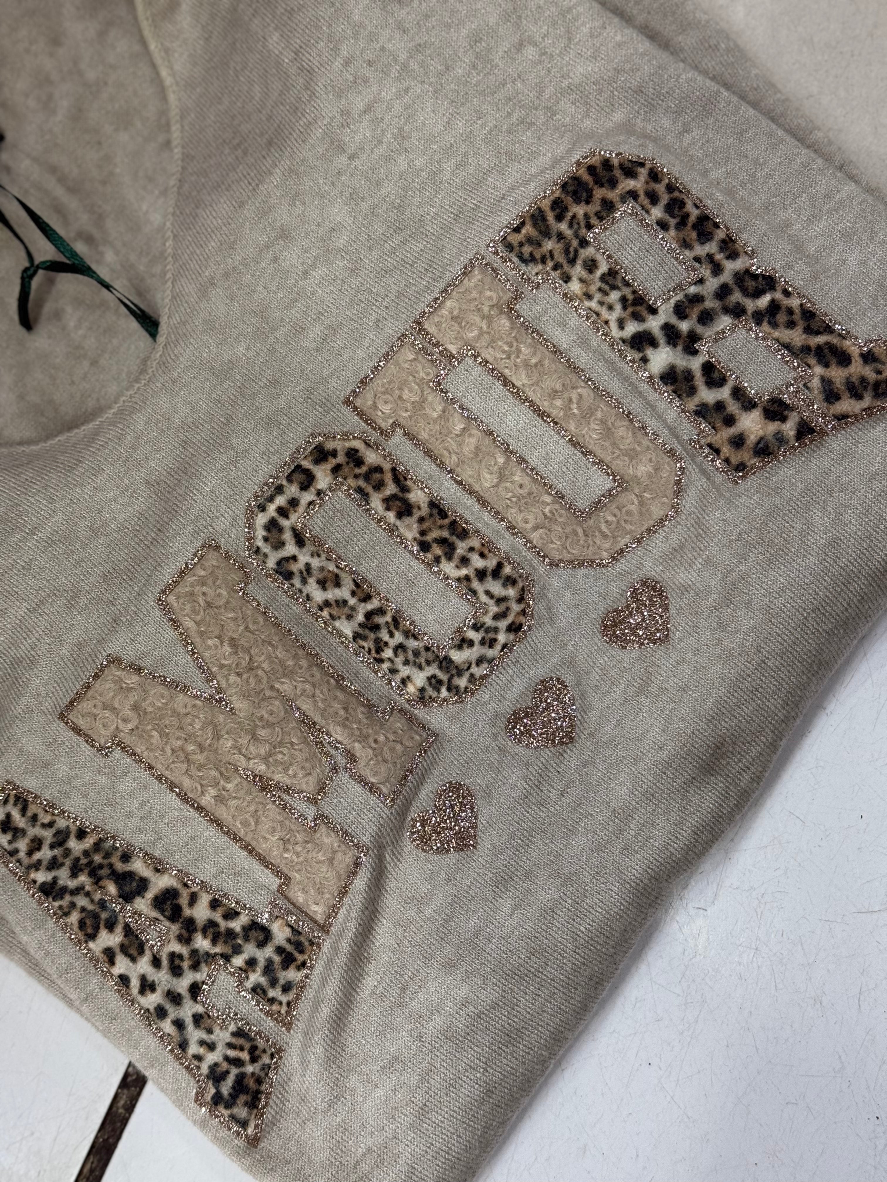 Pull léger “Amour” – Beige