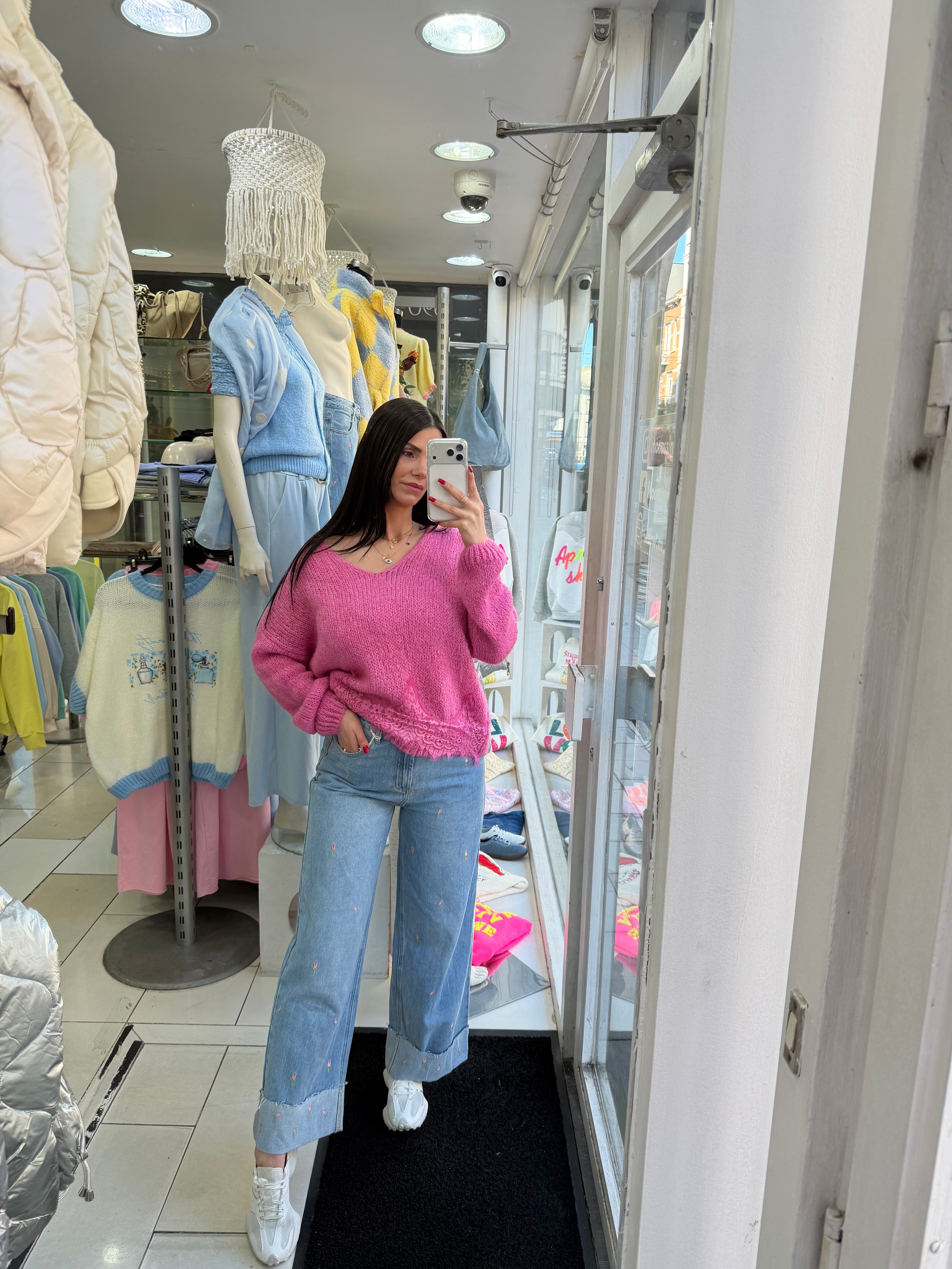 Jeans brodé fleurs