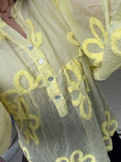Blouse bohème à fleurs en relief - jaune
