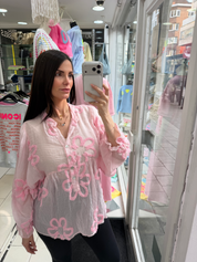 Blouse bohème à fleurs en relief - rose