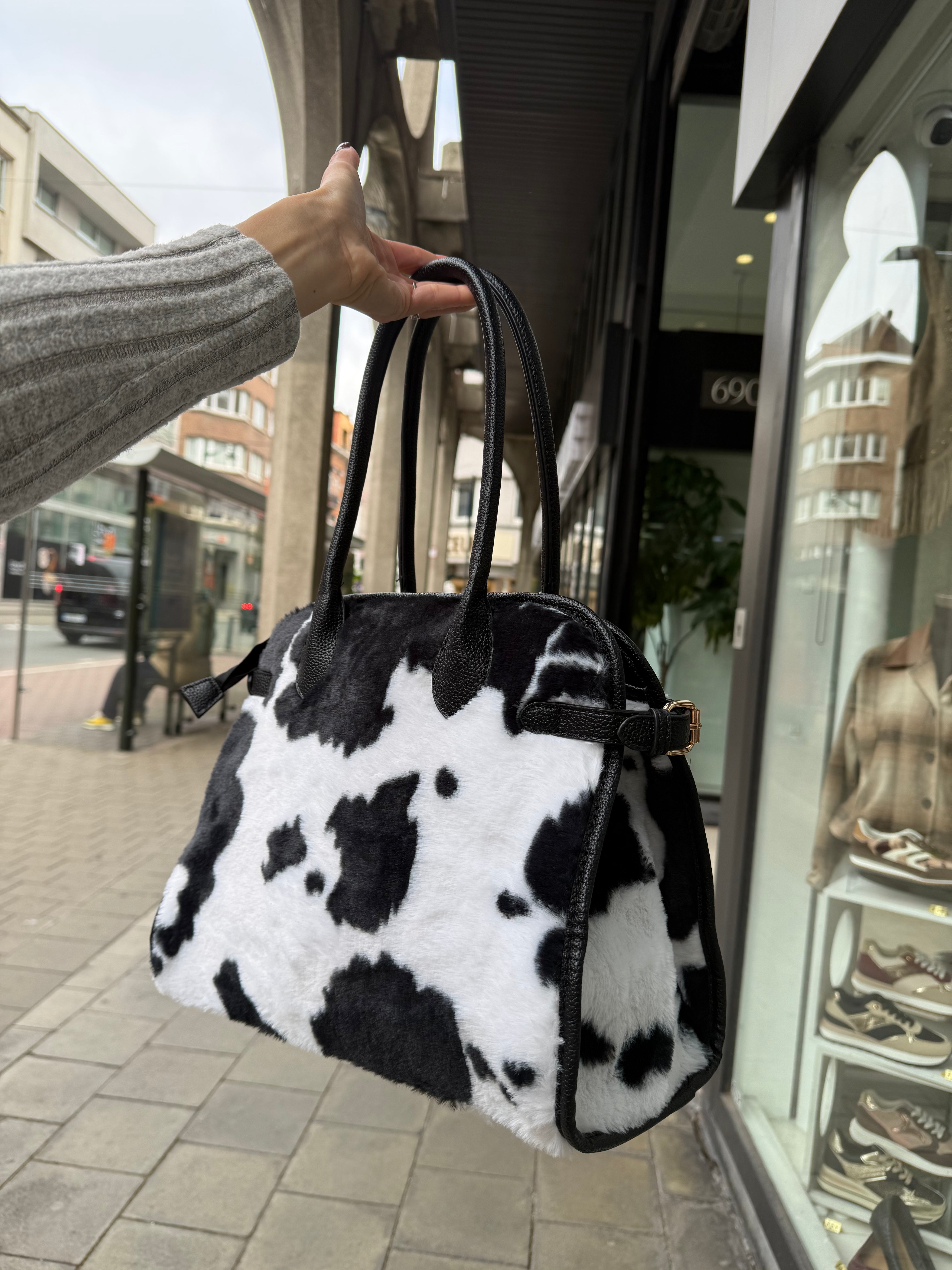 Sac fourrure imprimé vache – Coconuda